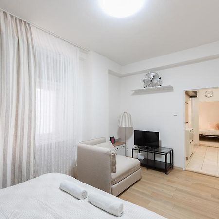 Lotus Apartment Πράγα Εξωτερικό φωτογραφία