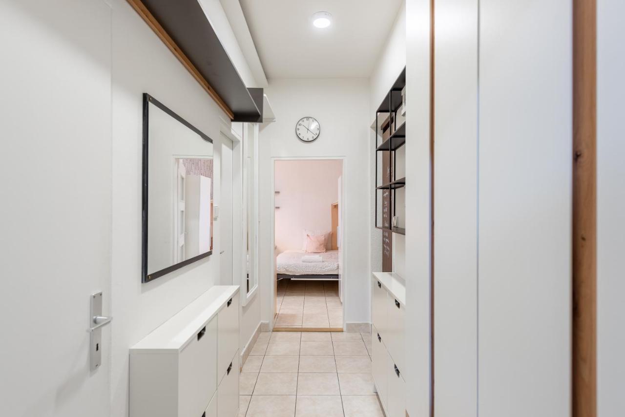 Lotus Apartment Πράγα Εξωτερικό φωτογραφία