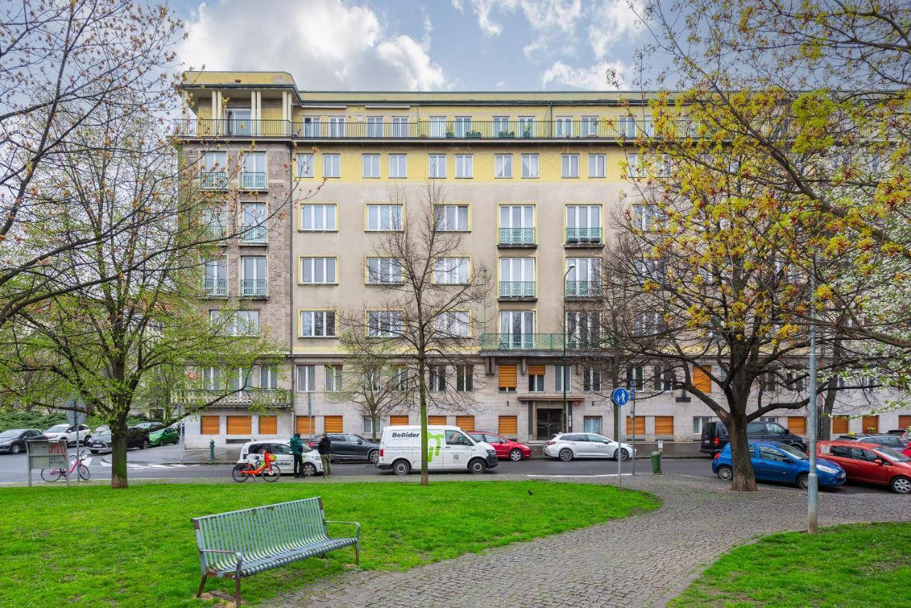 Lotus Apartment Πράγα Εξωτερικό φωτογραφία